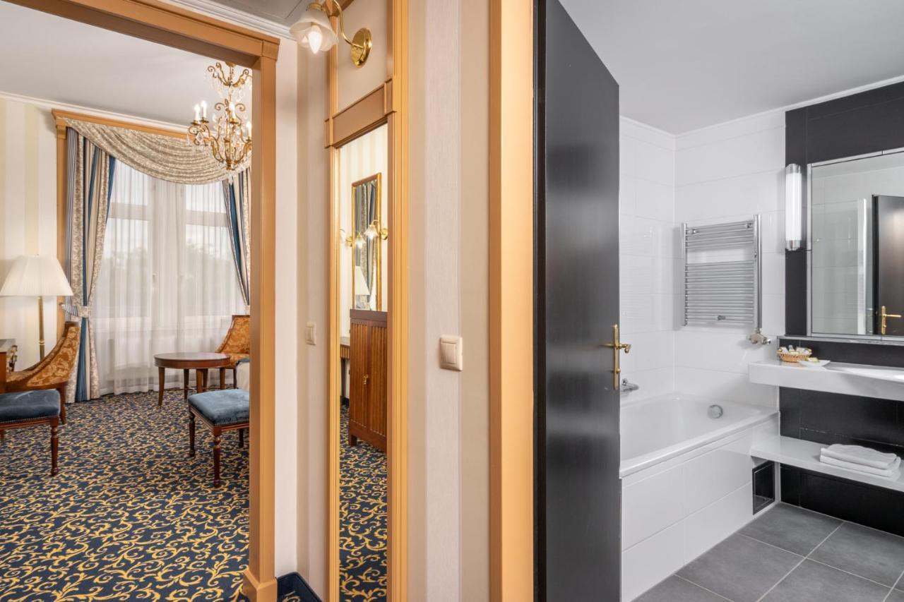 Deluxe Plus Twin Room Wellness Fitness Access