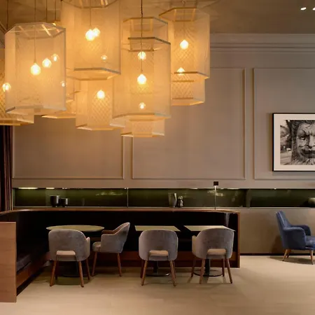 Kozmo Hotel Suites & Spa - Small Luxury Hotels Of The World-3