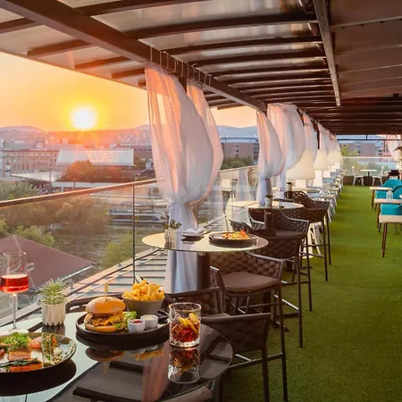Mystery Hotel Budapest, Preferred Hotels & Resorts-3