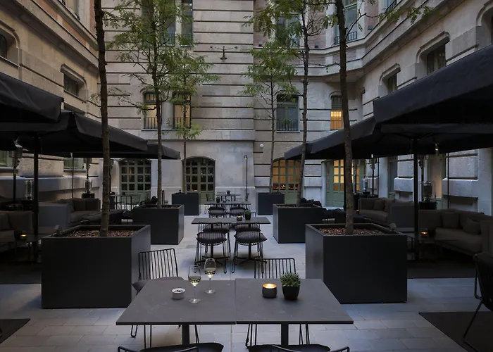 Kozmo Hotel Suites & Spa - Small Luxury Hotels Of The World Budapest